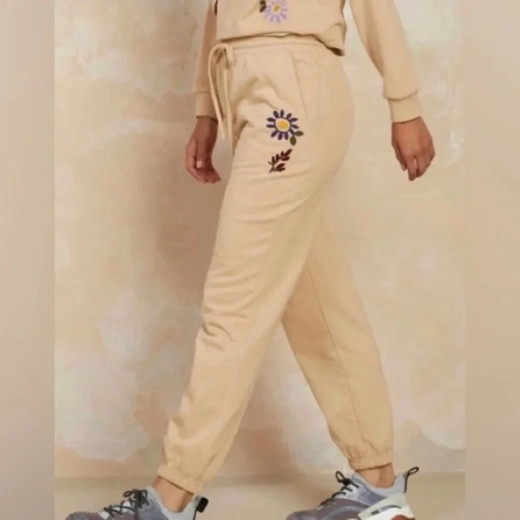 Current Air Pants - Current Air Anthropologie embroidered sweatpants. Size small.